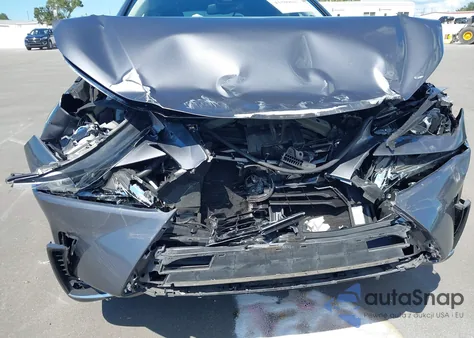 2021 Lexus Nx 300 z USA, uszkodzony, nr VIN JTJDARBZ9M2194937